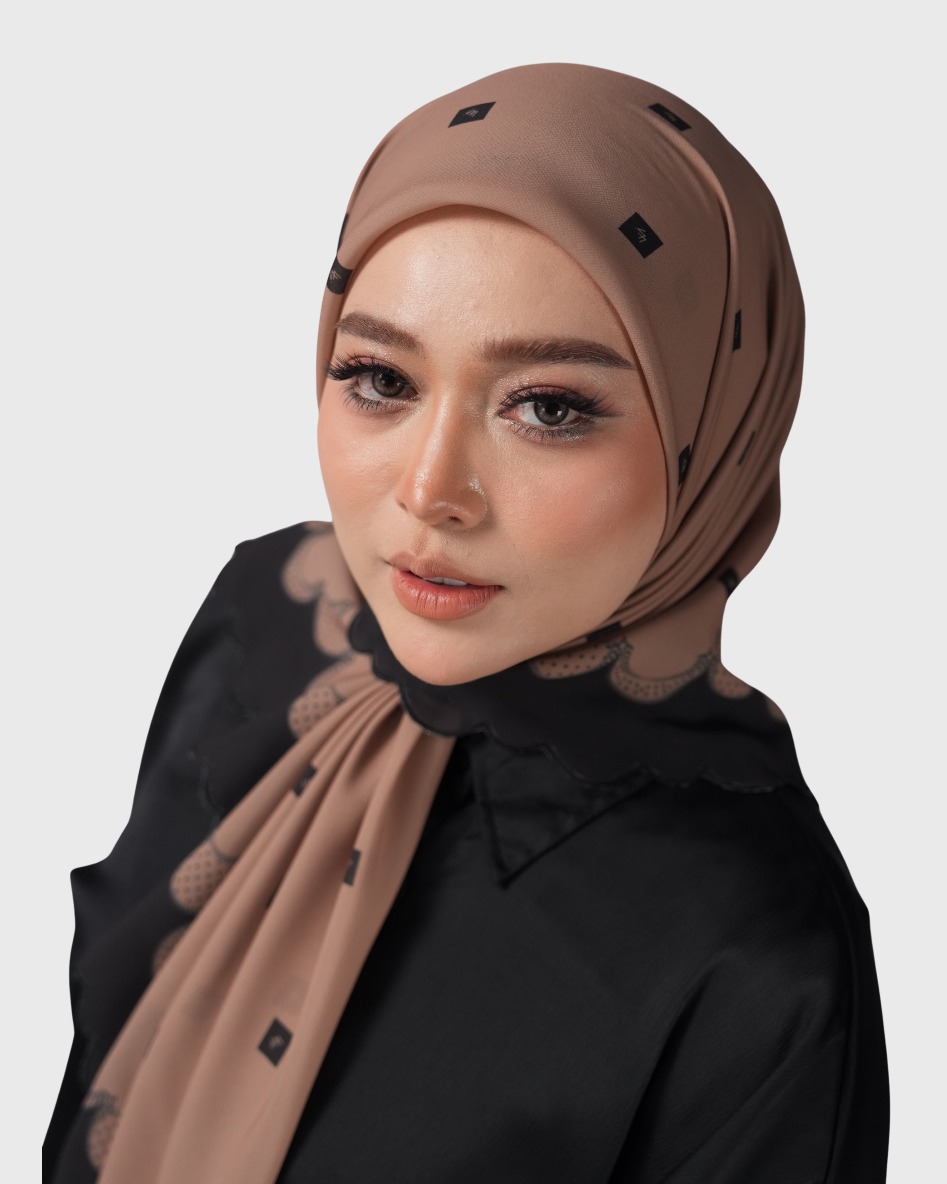 SCARVES & SHAWLS