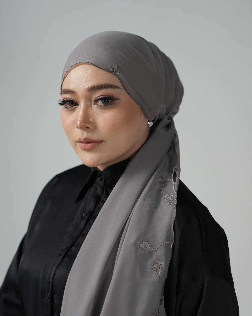 AMARA SHAWL - SMOKE GREY