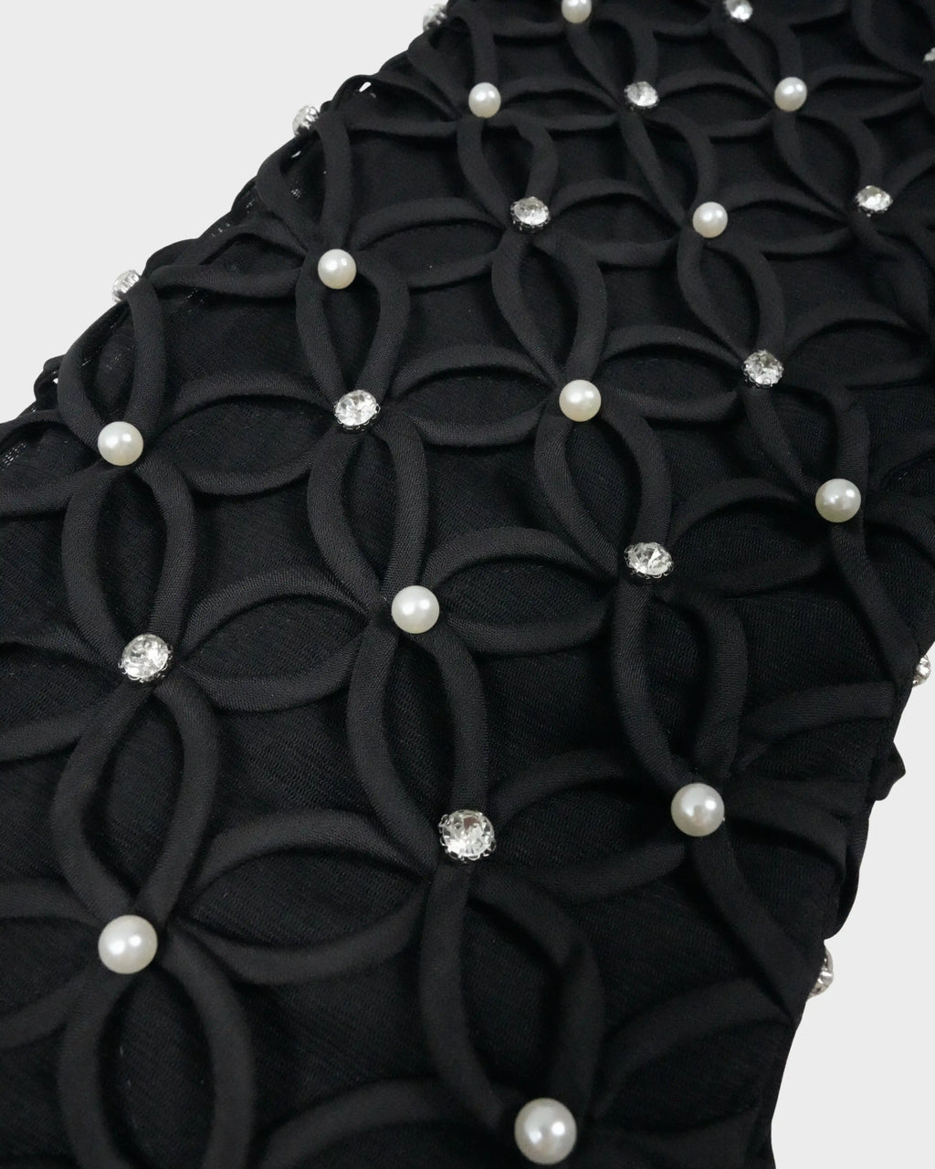 ARYAANA ABAYA - BLACK