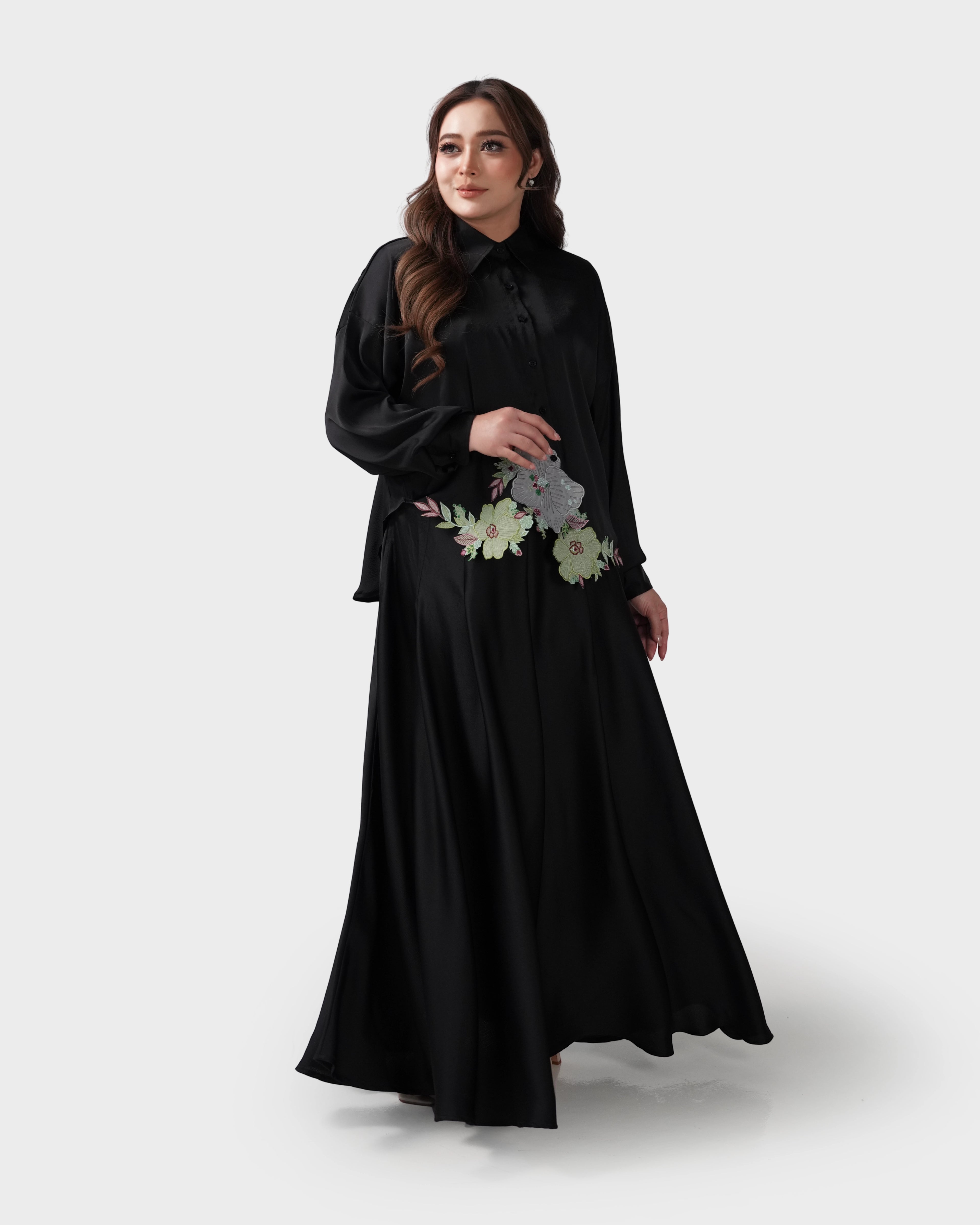 ELAINOUR - BLACK