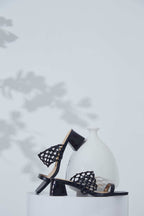 WOVEN SANDALS - BLACK