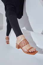WOVEN SANDALS - MILK TEA