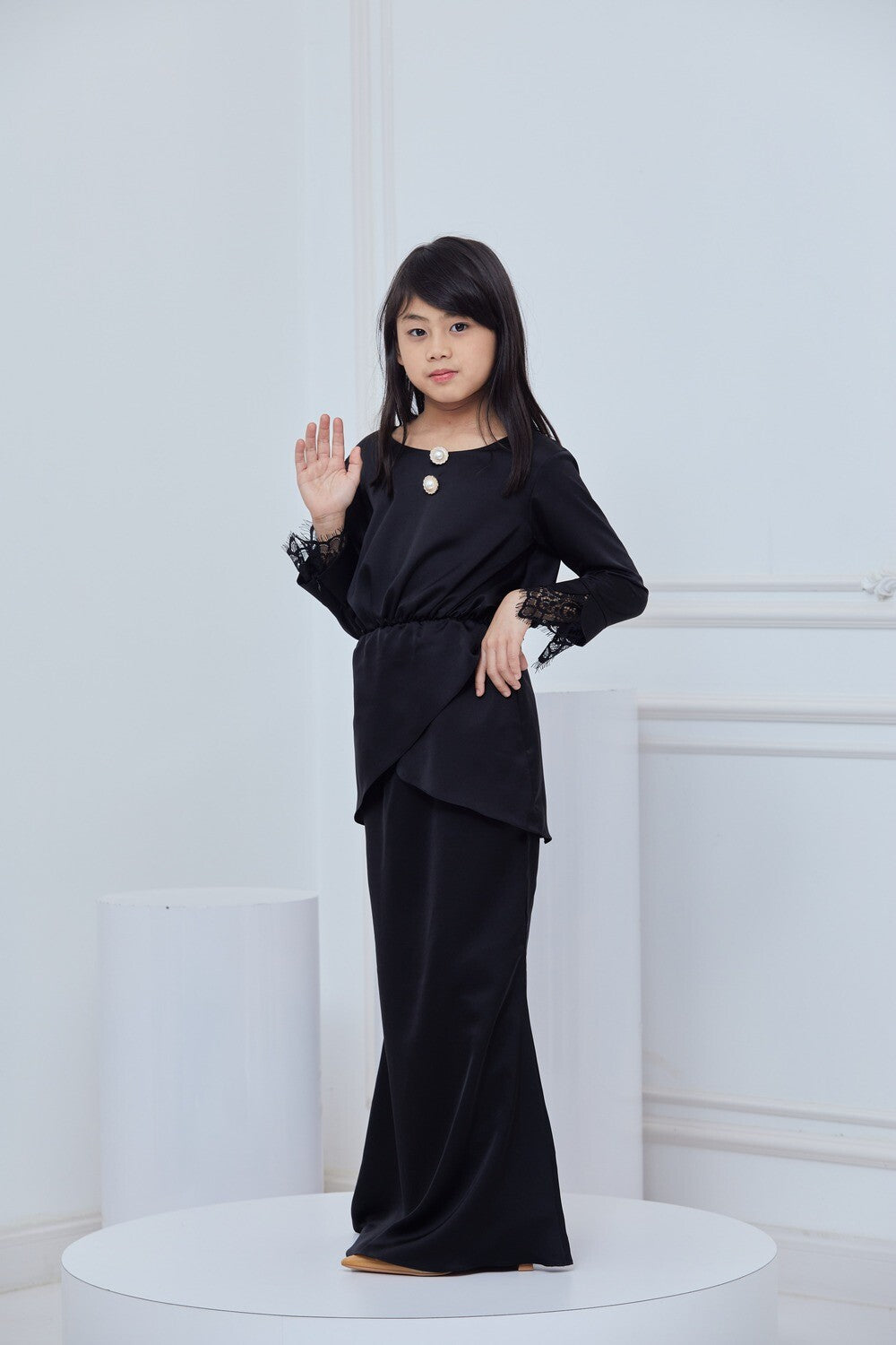 SOFEAS ERINA KIDS - BLACK
