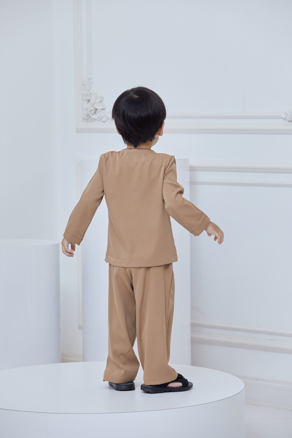 TELUK BELANGA - KIDS NUDE