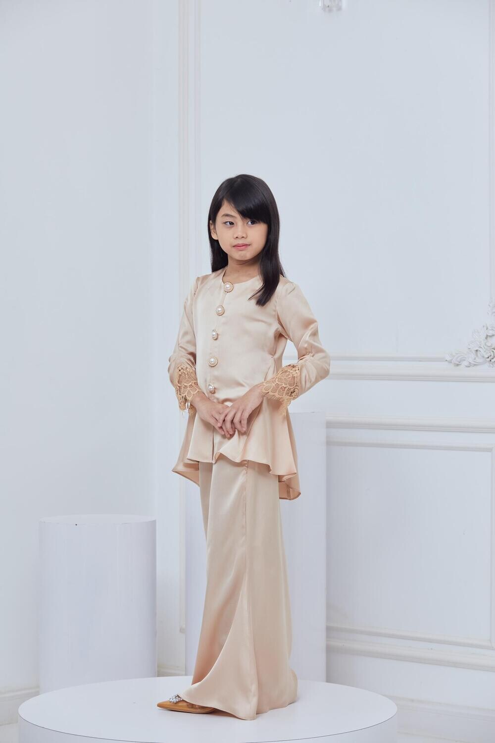 SOFEAS IESYA KIDS - NUDE CREAM