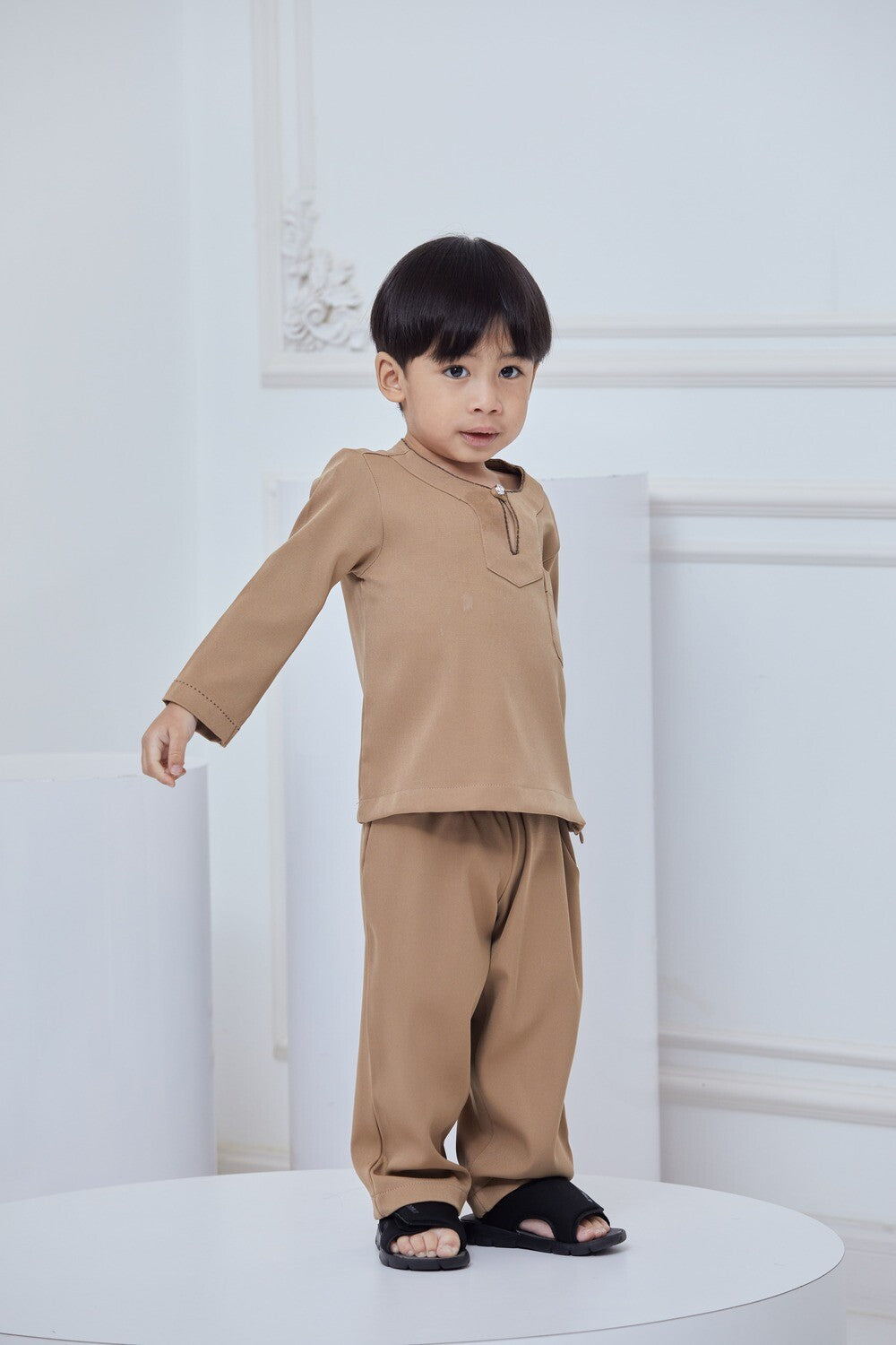 TELUK BELANGA - KIDS NUDE