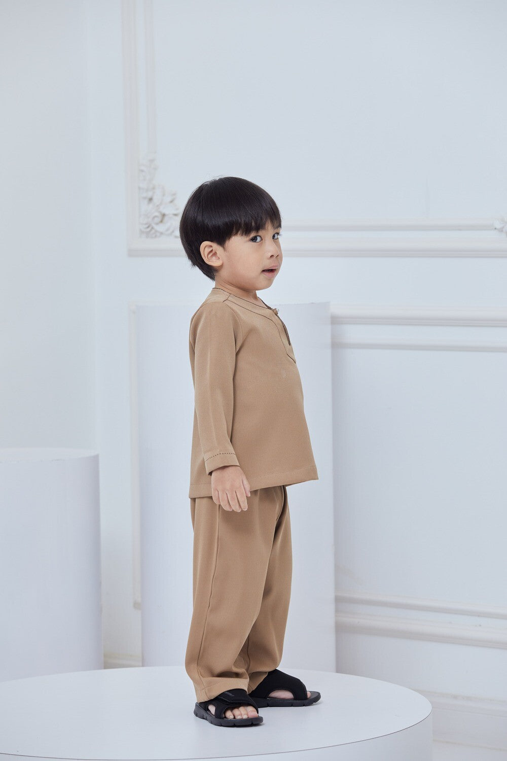 TELUK BELANGA - KIDS NUDE