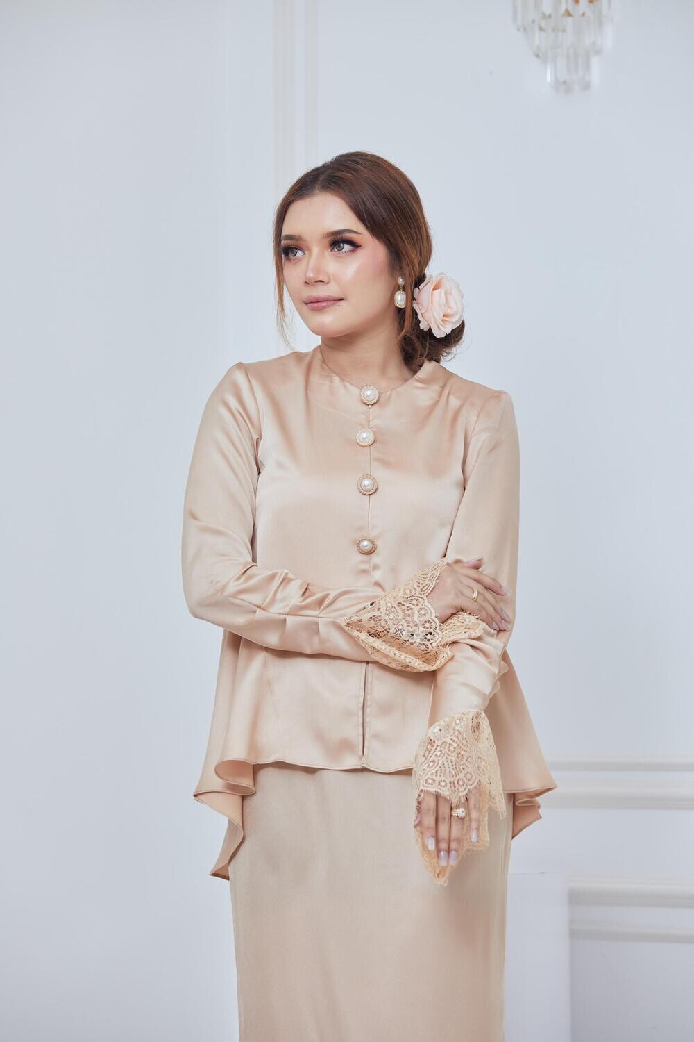 IESYA  KURUNG- NUDE CREAM