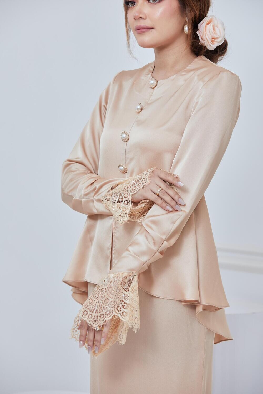 IESYA  KURUNG- NUDE CREAM