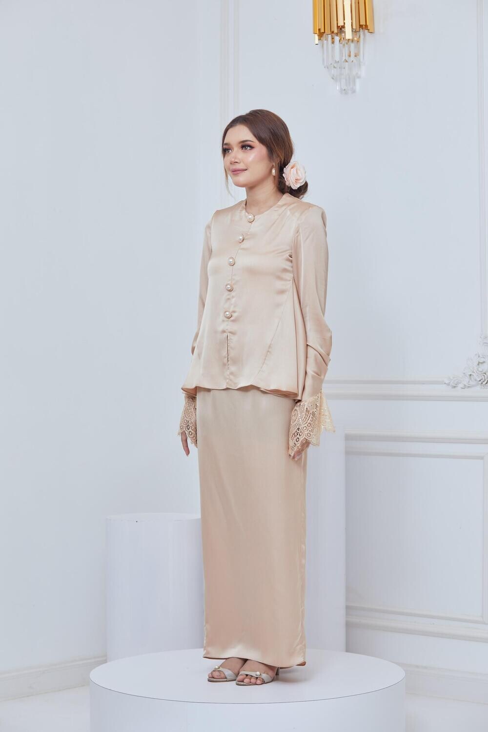 IESYA  KURUNG- NUDE CREAM