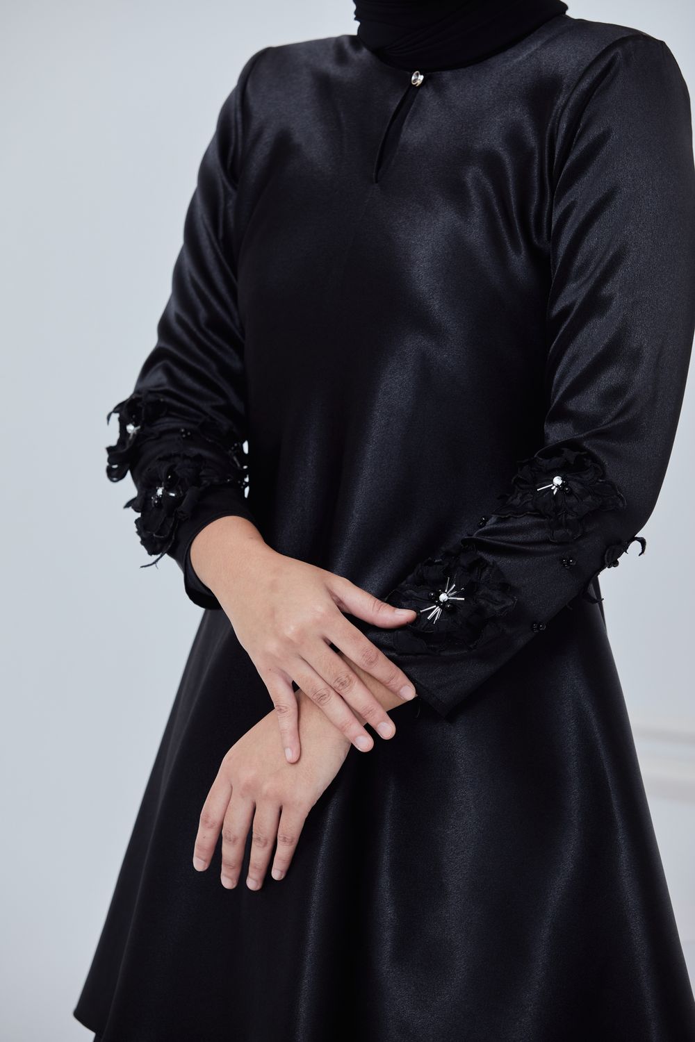 ANGGUN SERIES - BLACK