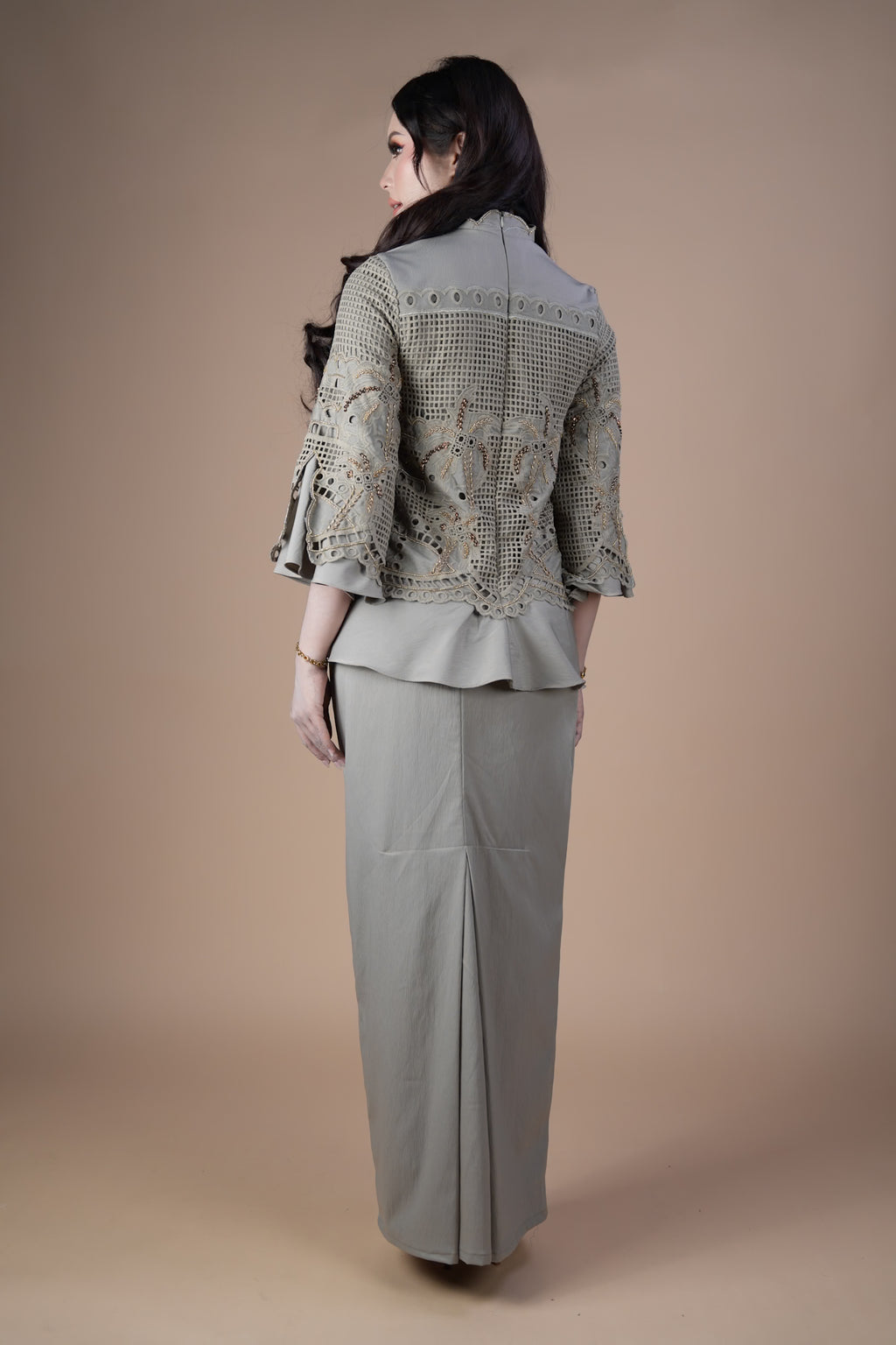 BAYU PALMA - GREYISH OLIVE