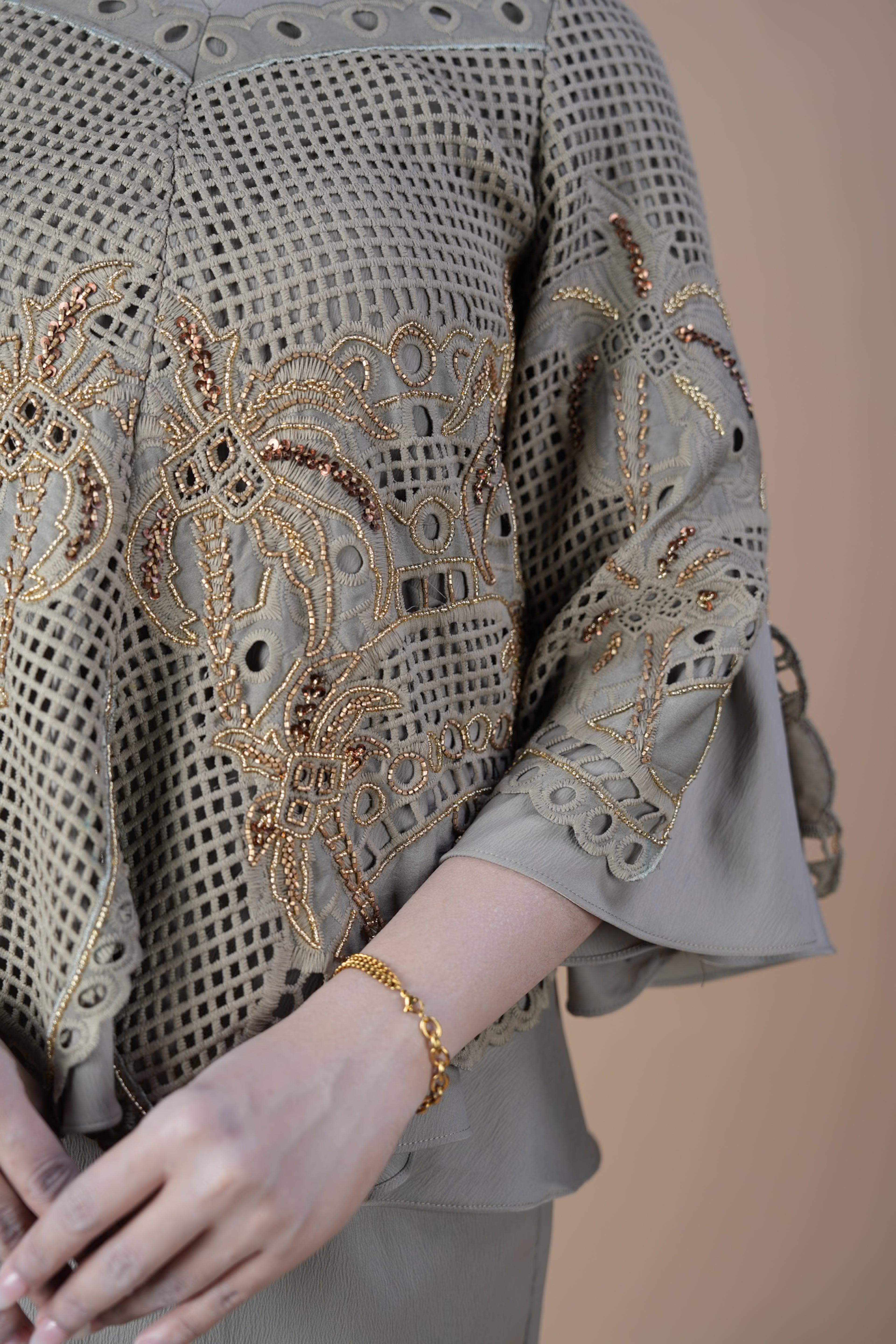 BAYU PALMA - GREYISH OLIVE