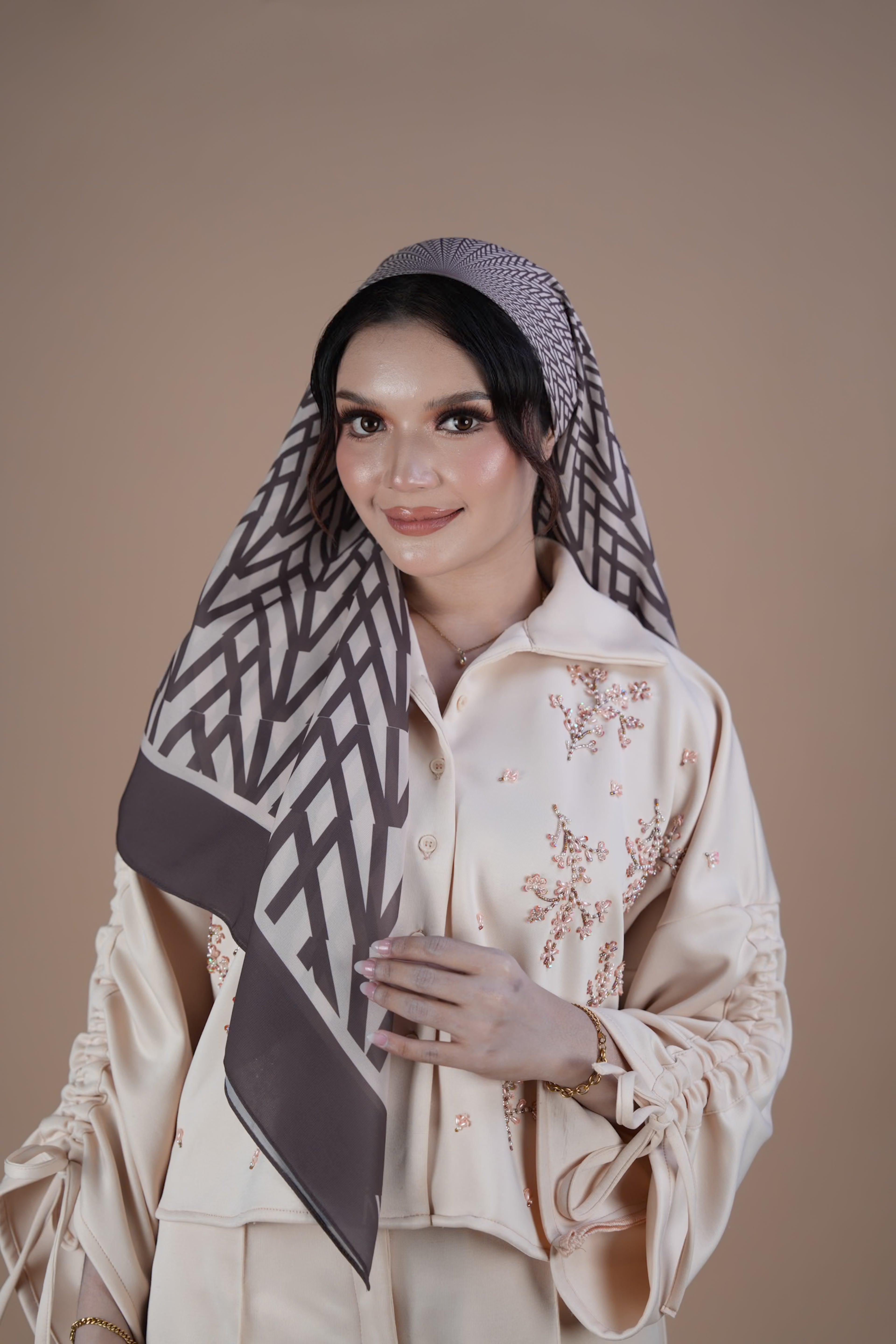 HYPNORIA - RUSSET BROWN