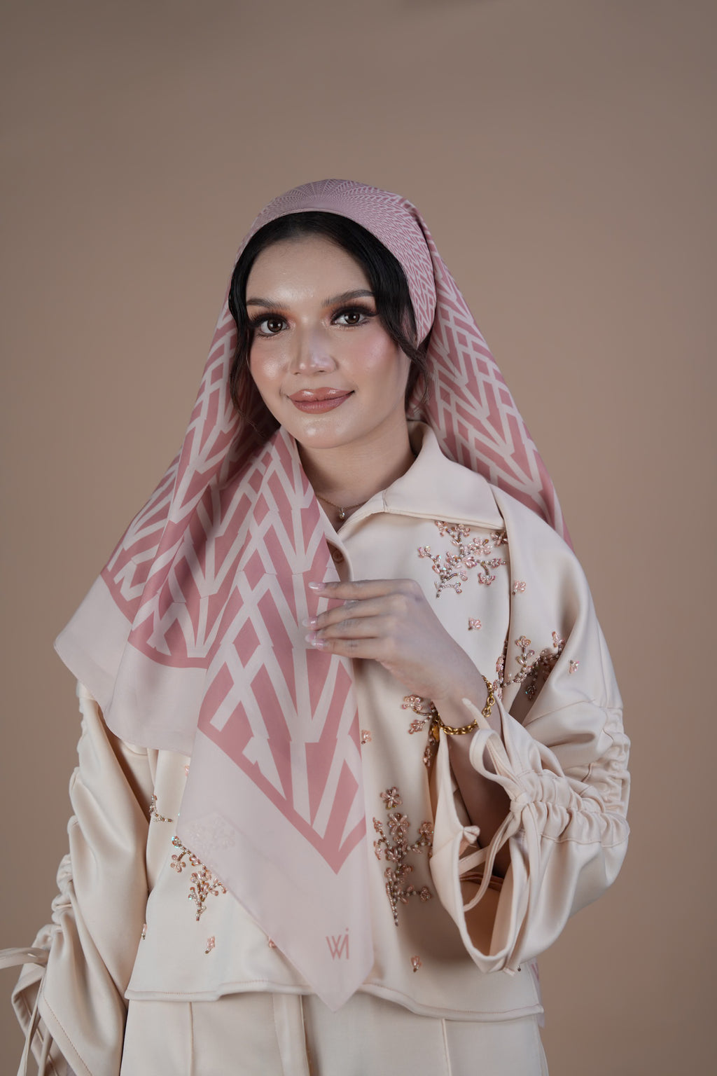 HYPNORIA - APRICOT PINK