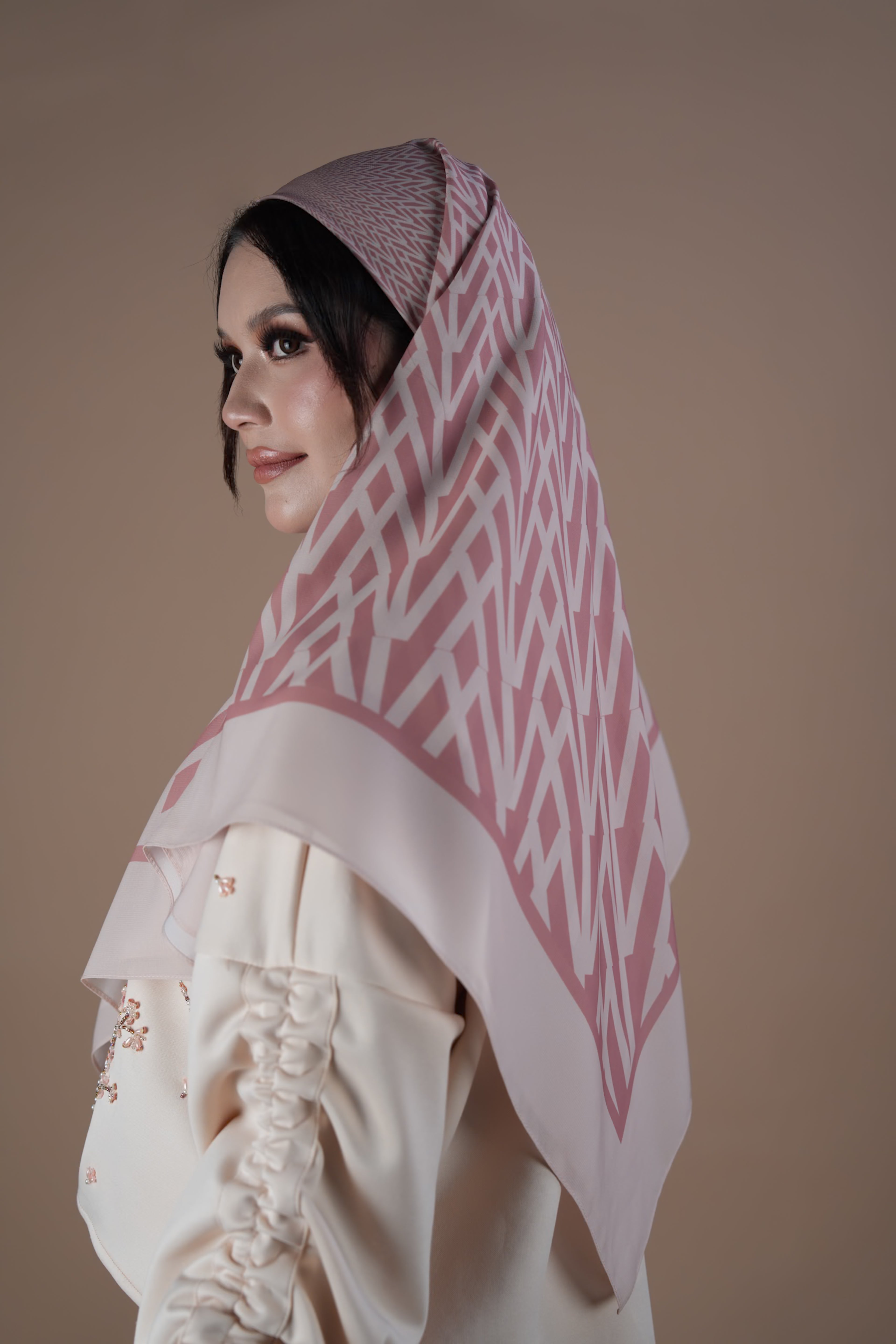 HYPNORIA - APRICOT PINK