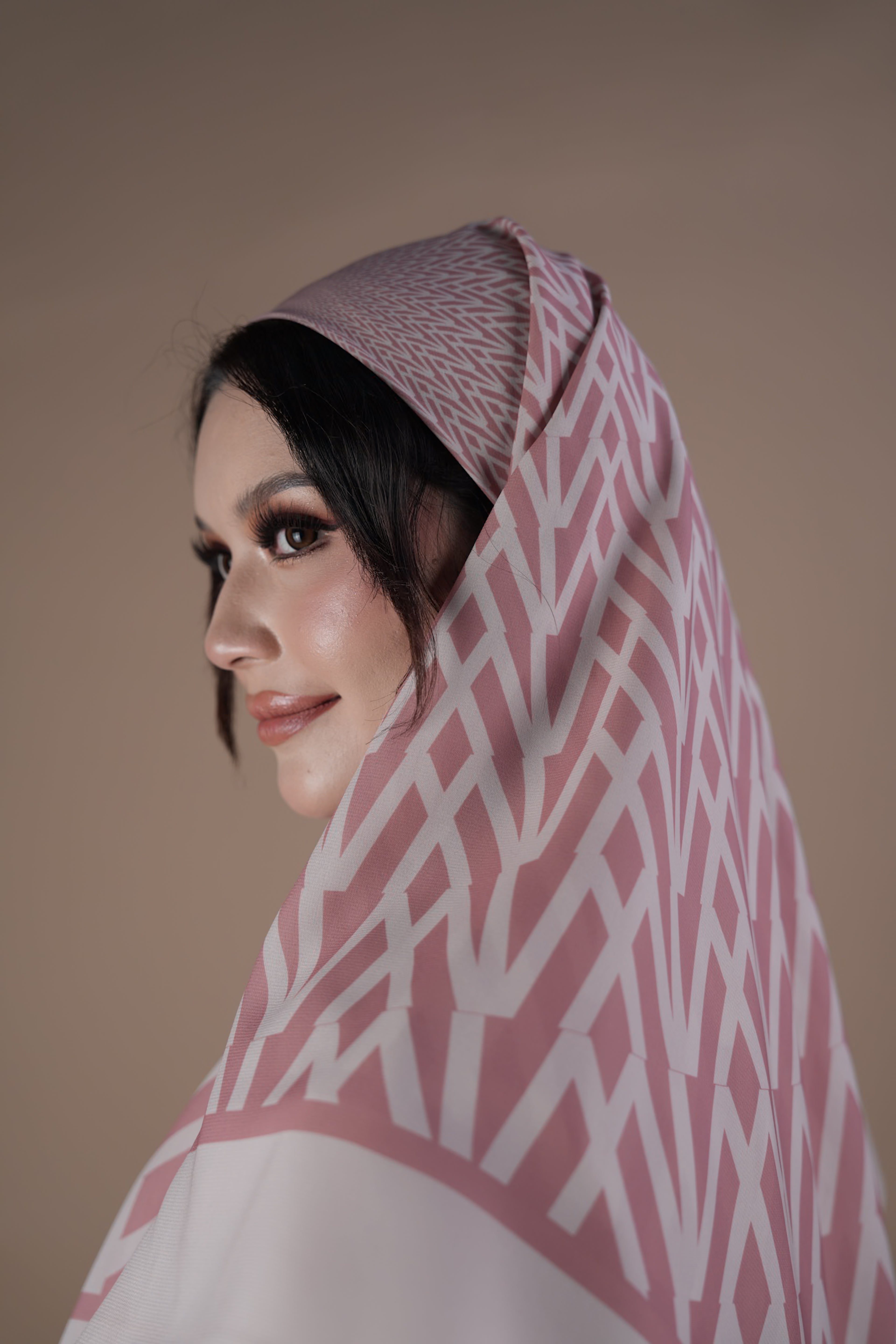 HYPNORIA - APRICOT PINK