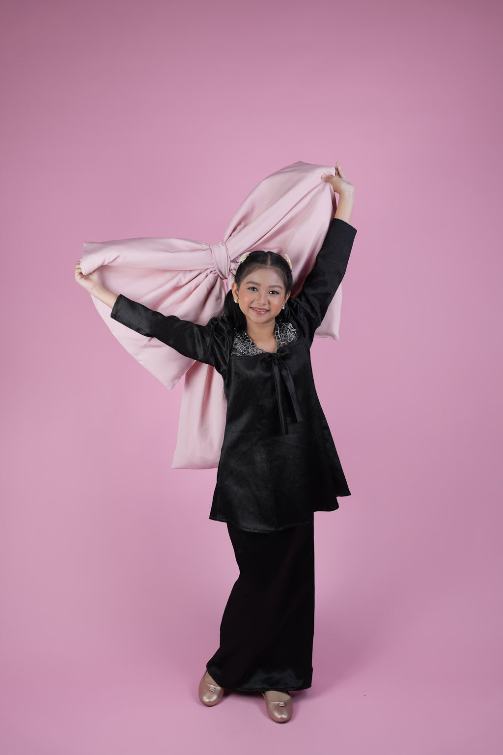 MEKAR MEWANGI KIDS - BLACK