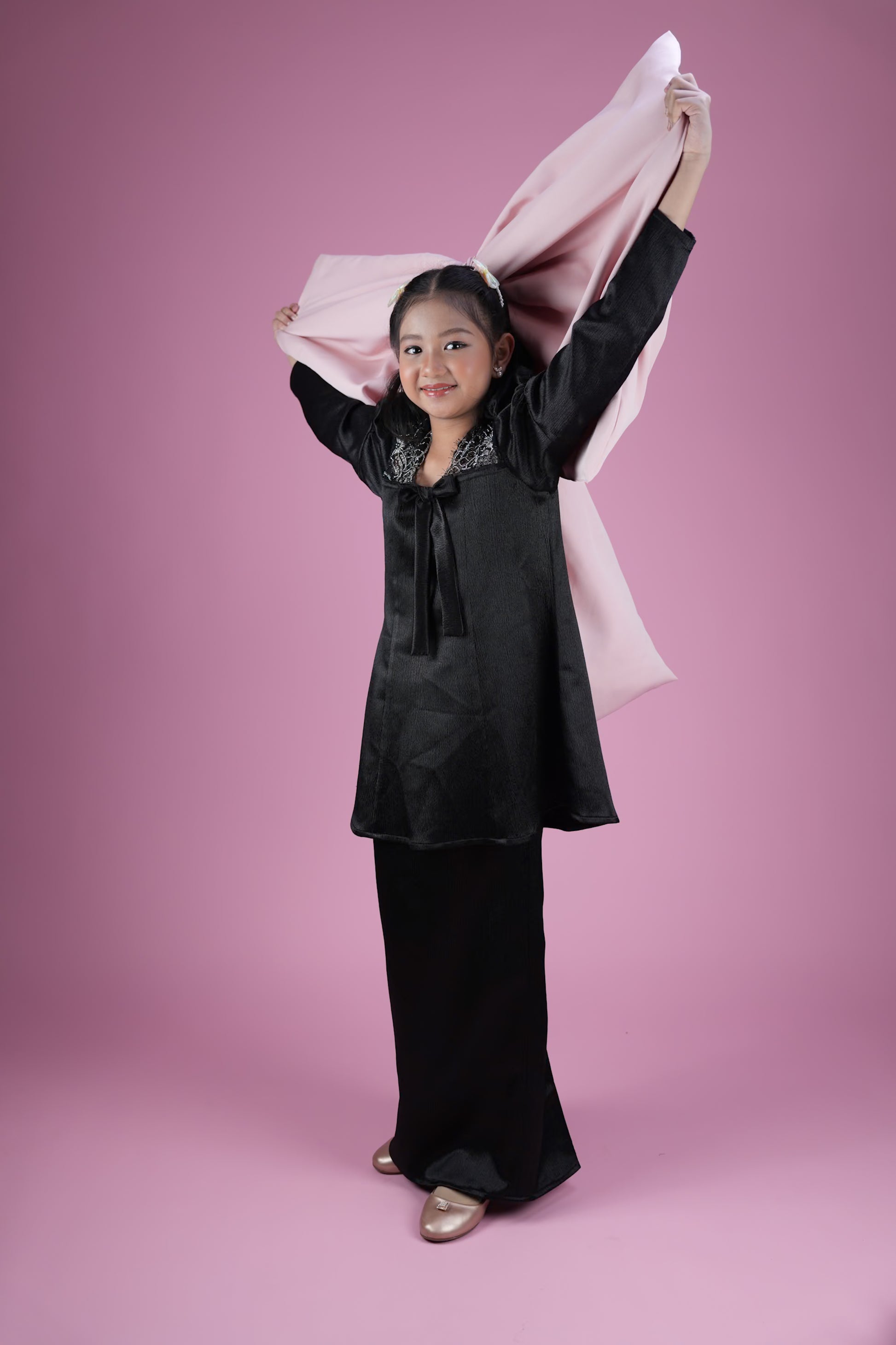 MEKAR MEWANGI KIDS - BLACK