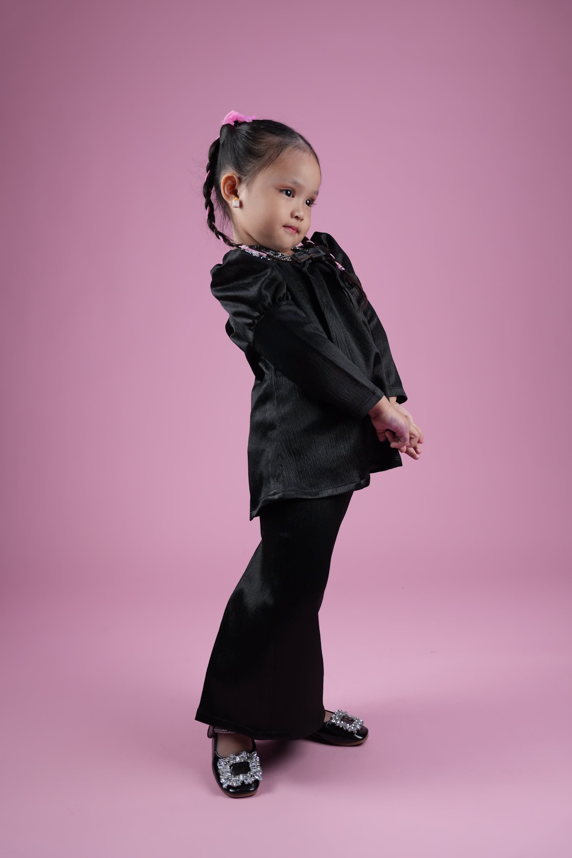 MEKAR MEWANGI KIDS - BLACK