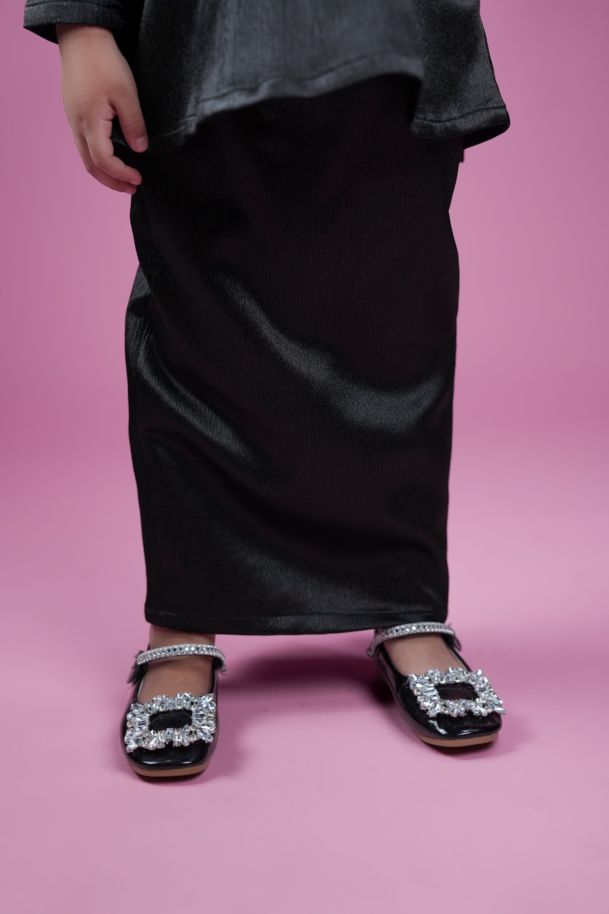 MEKAR MEWANGI KIDS - BLACK