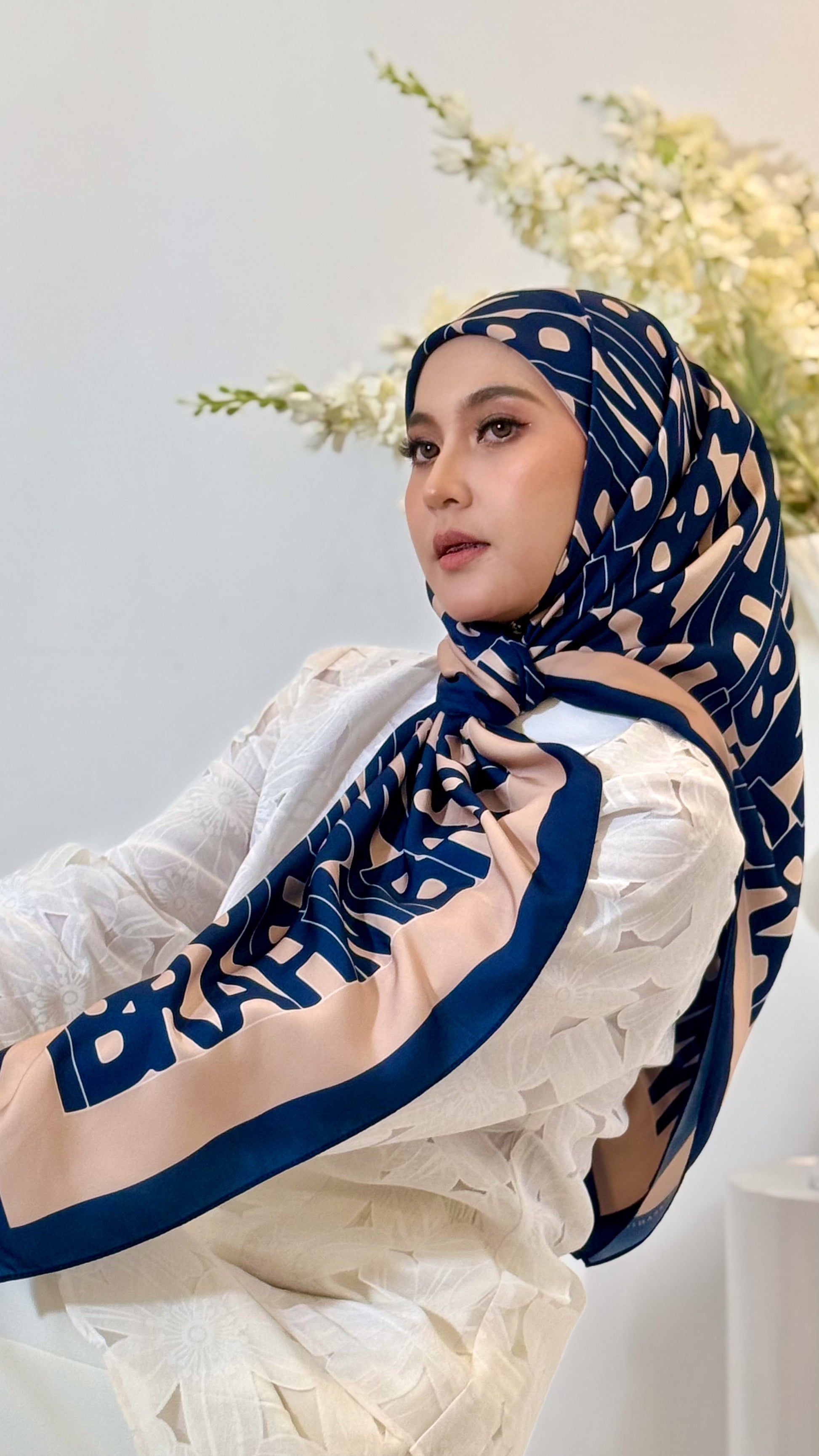 MONTSERA SCARF - PAGEANT BLUE