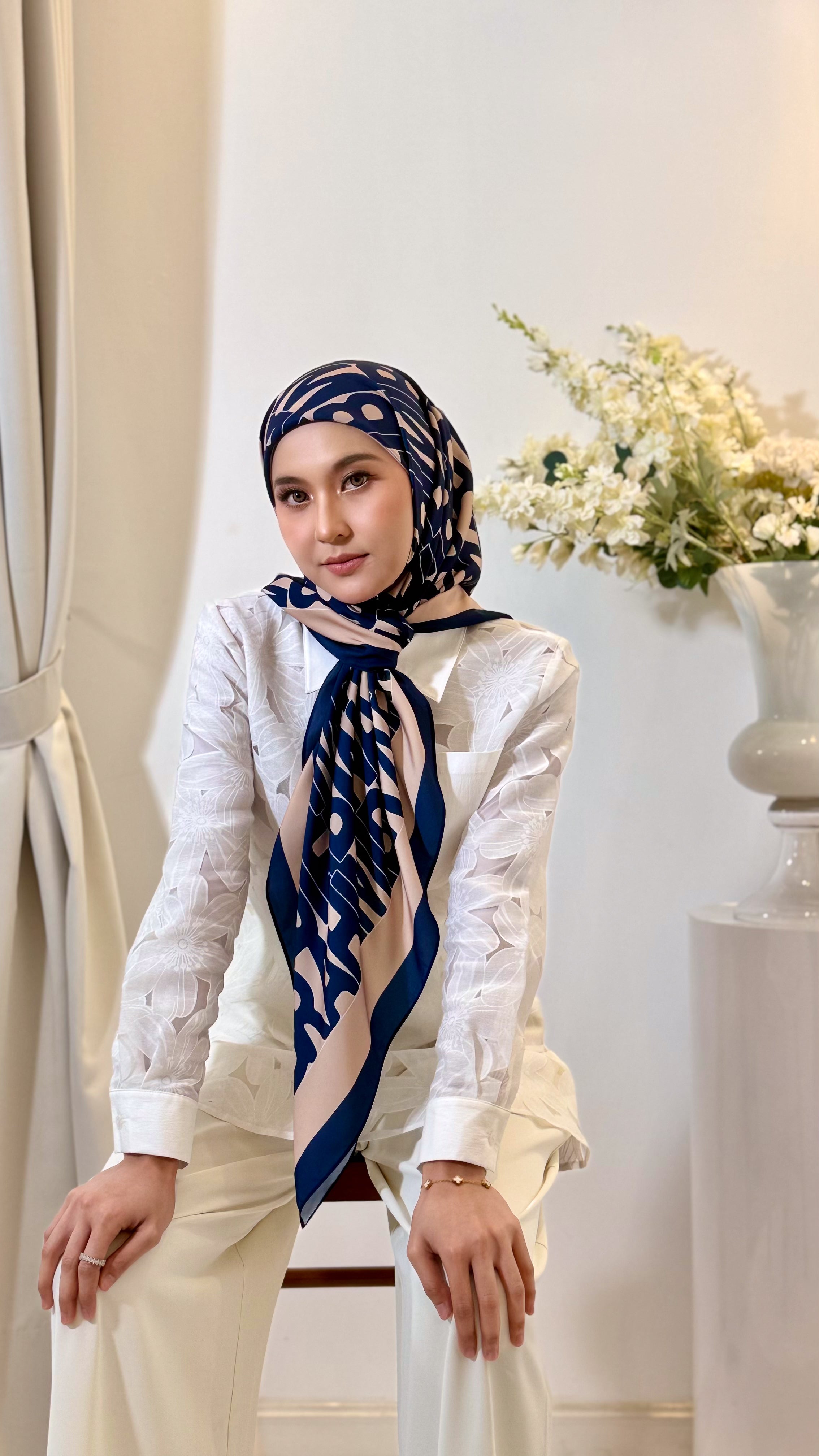 MONTSERA SCARF - PAGEANT BLUE