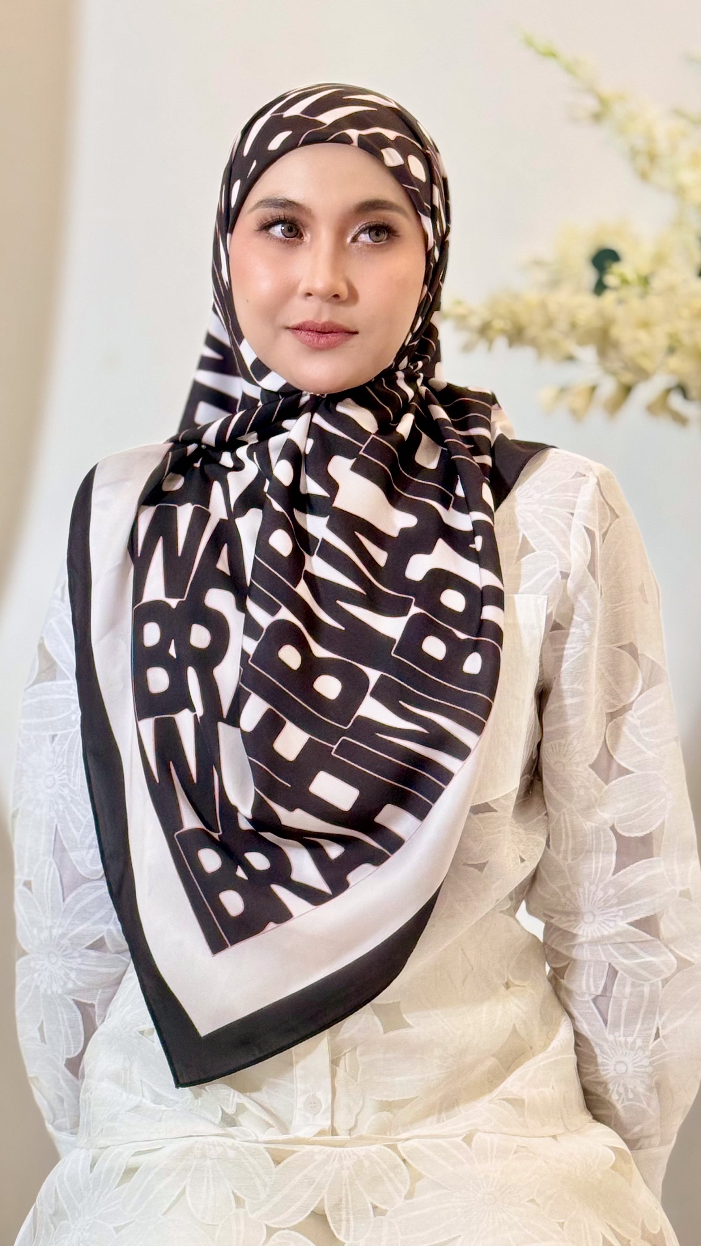 MONTSERA SCARF - BLACKBEAUTY