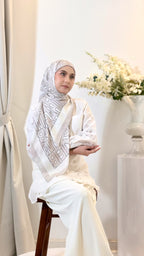 MONTSERA SCARF - SAND GREY
