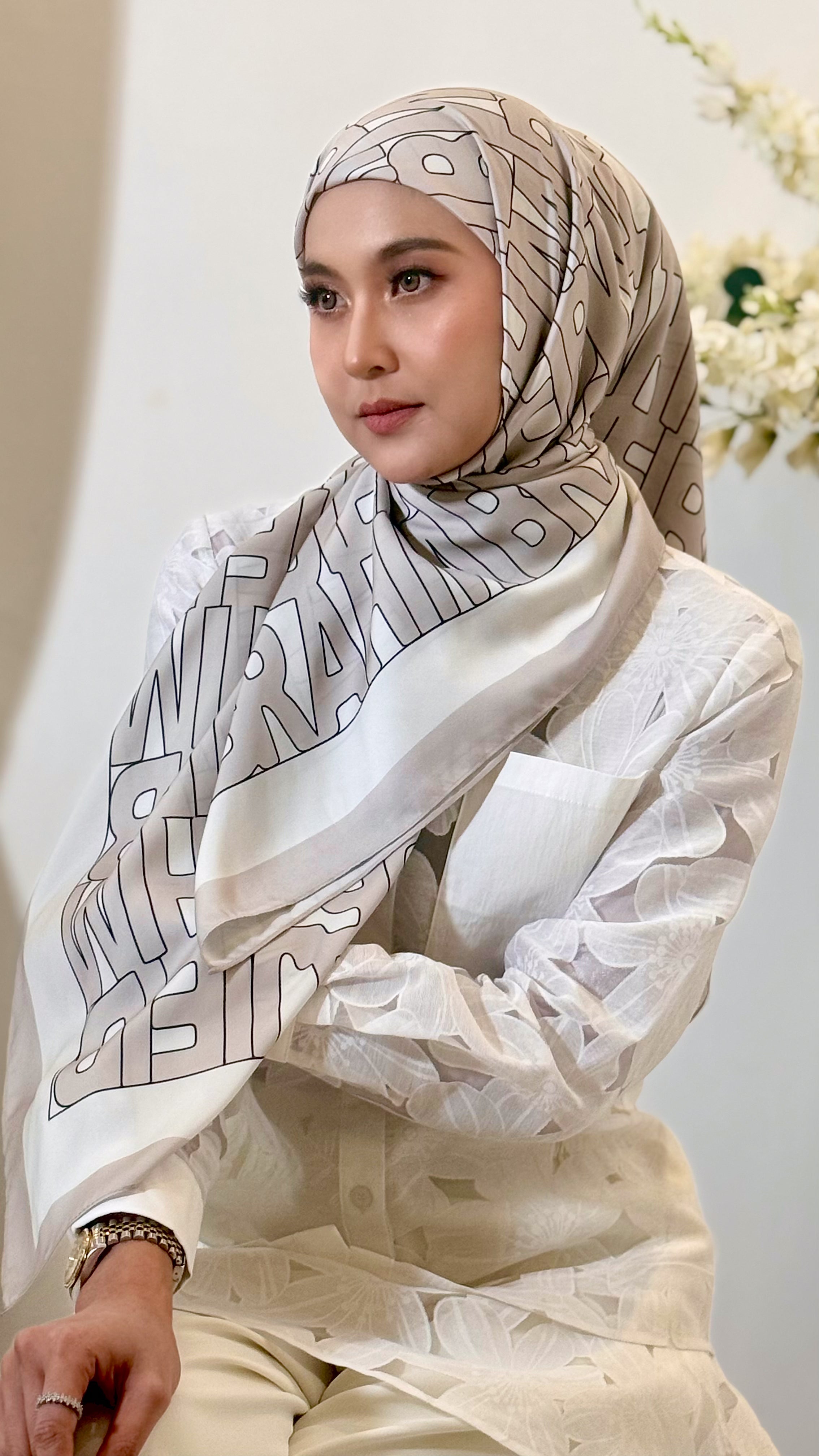 MONTSERA SCARF - SAND GREY