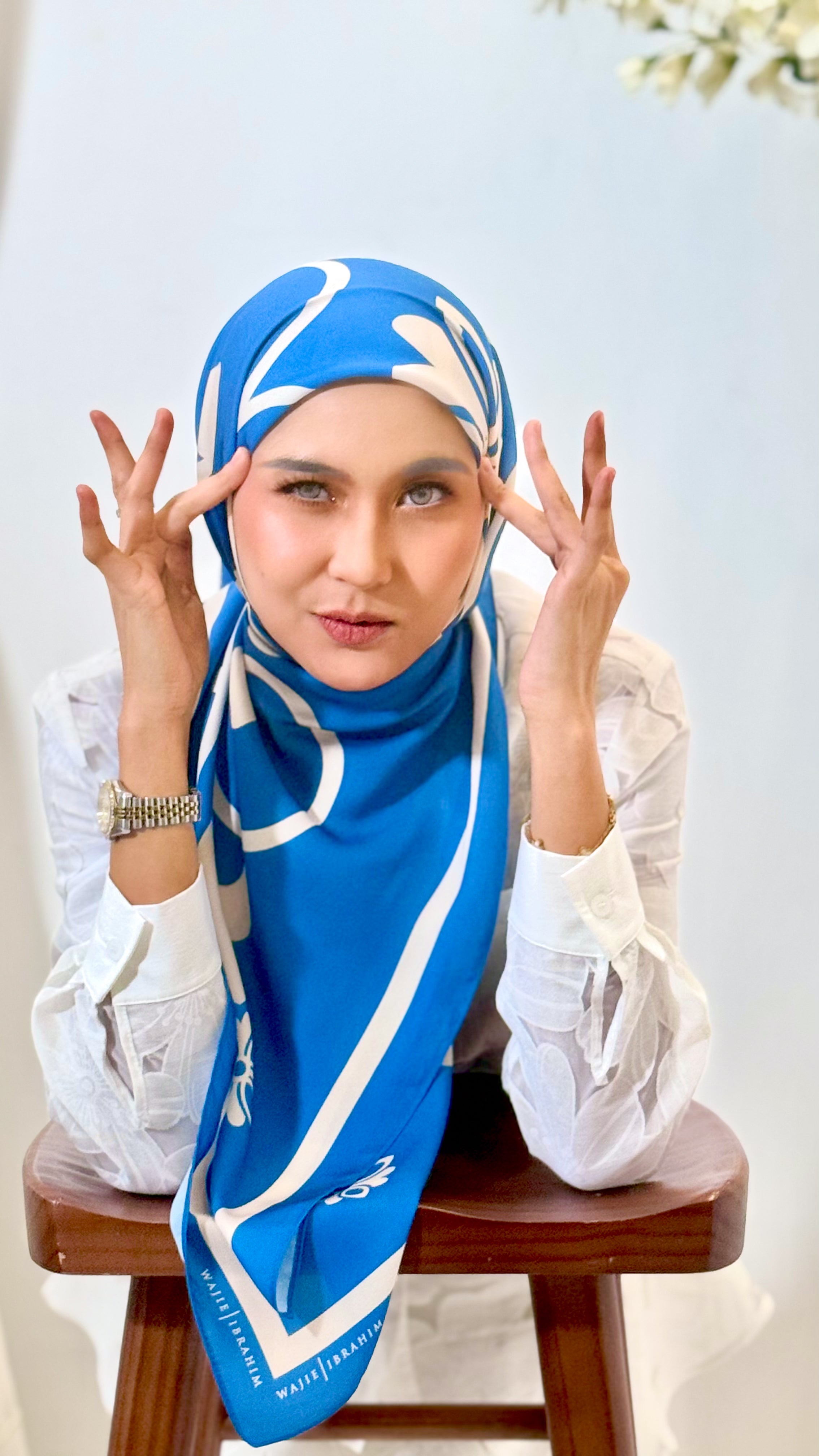 ELARIA SCARF - SAPPHIRE BLUE
