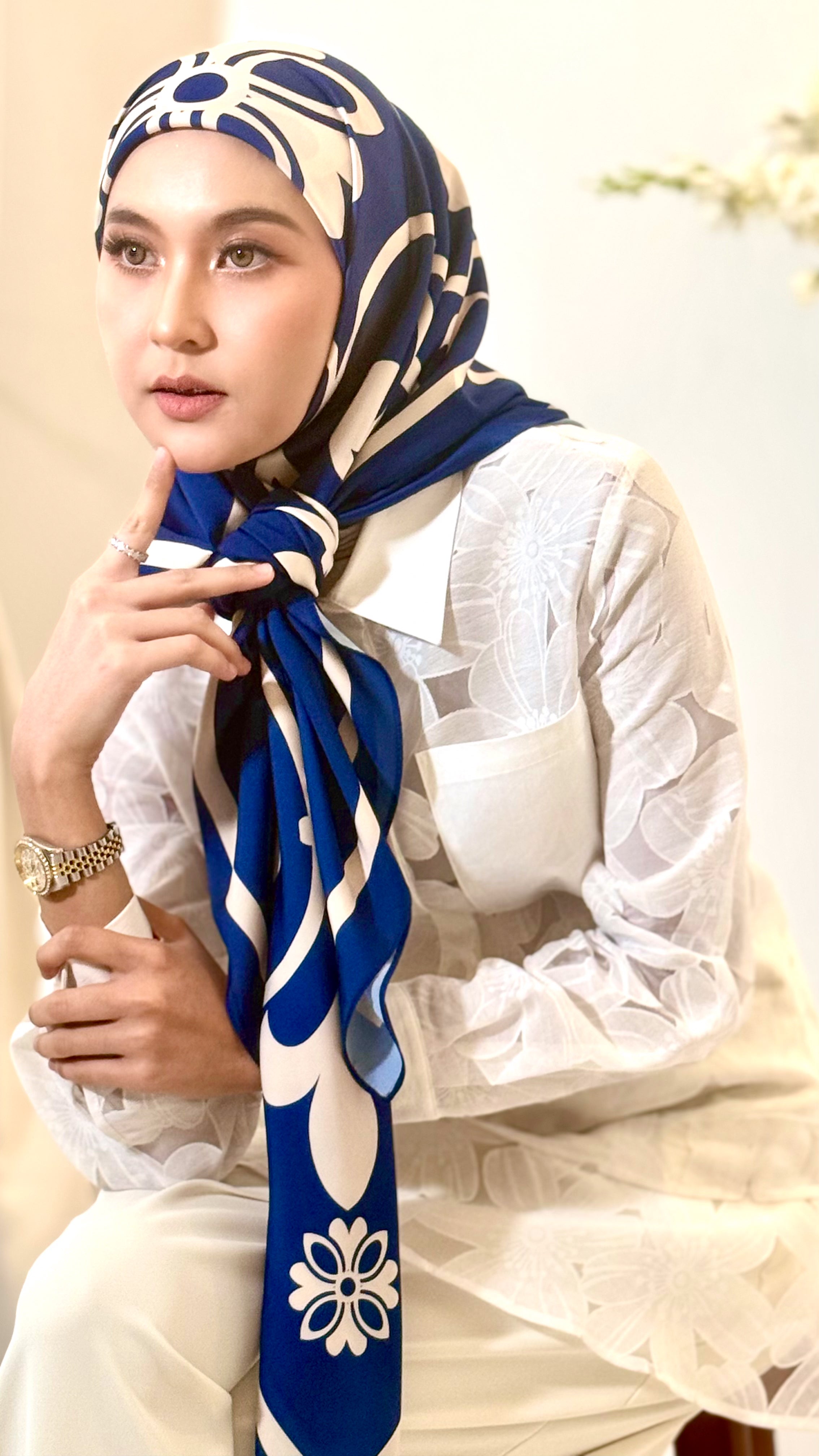 ELARIA SCARF - CLASSIC BLUE