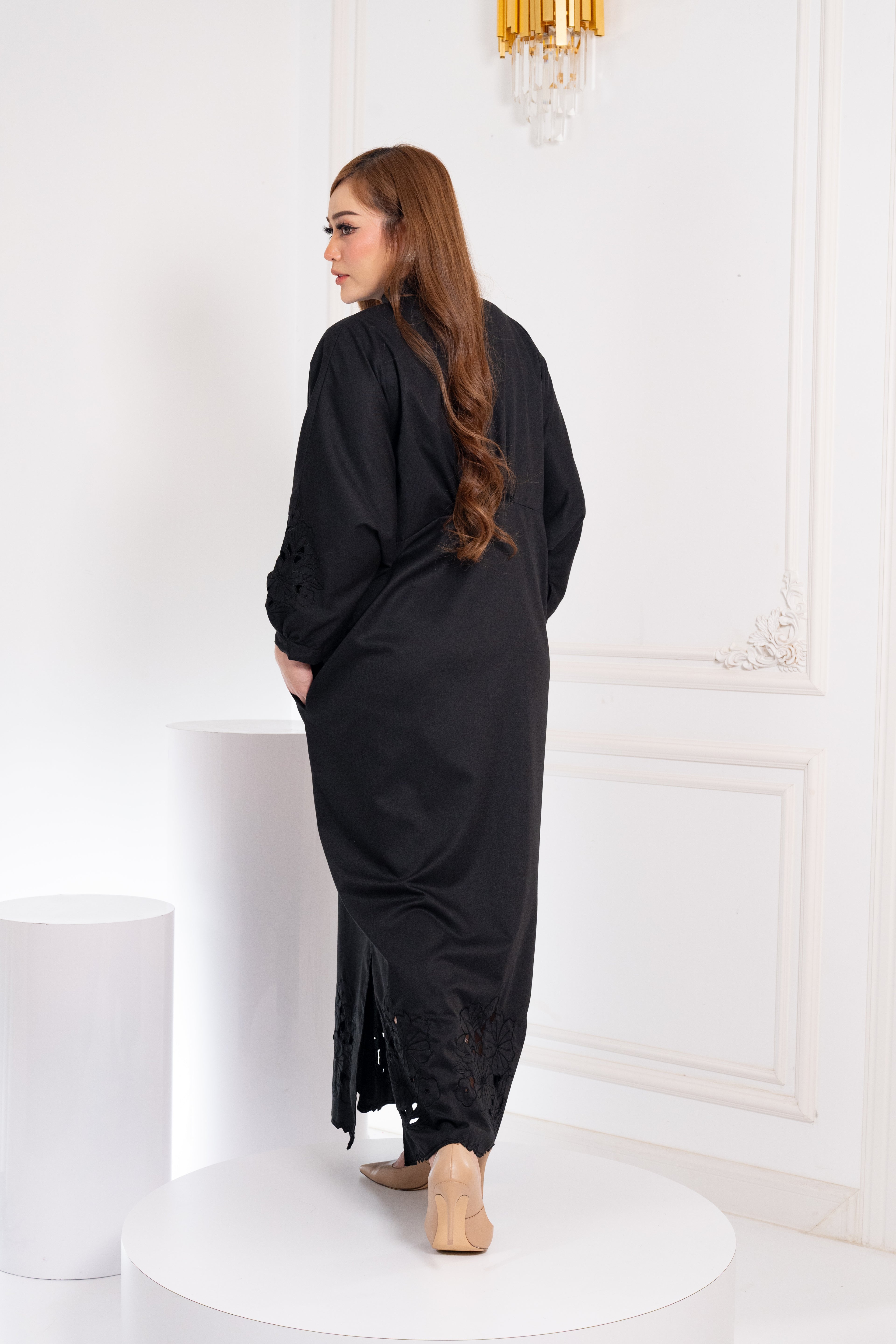 ZAHRA SERIES IN BLACK