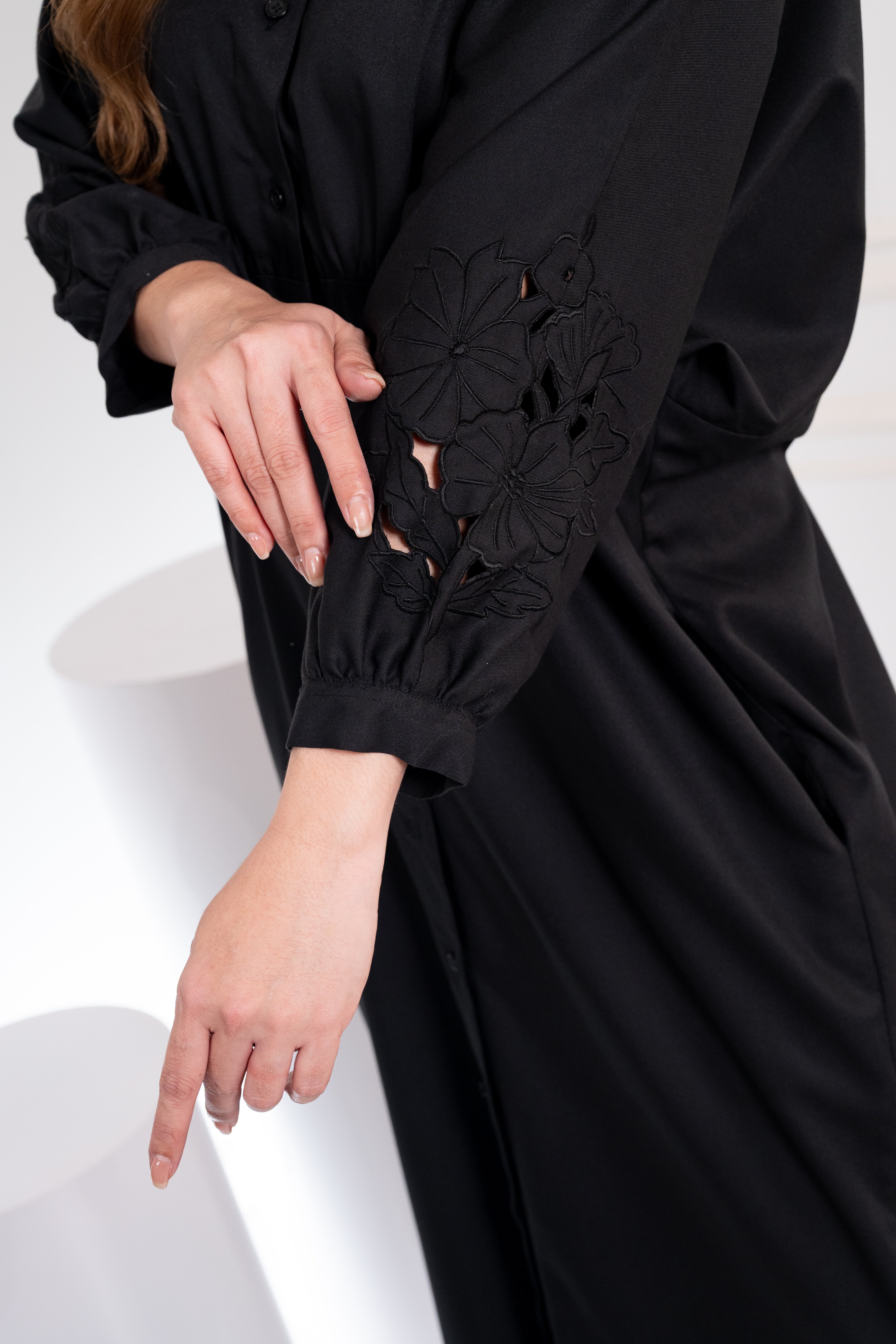 ZAHRA SERIES IN BLACK