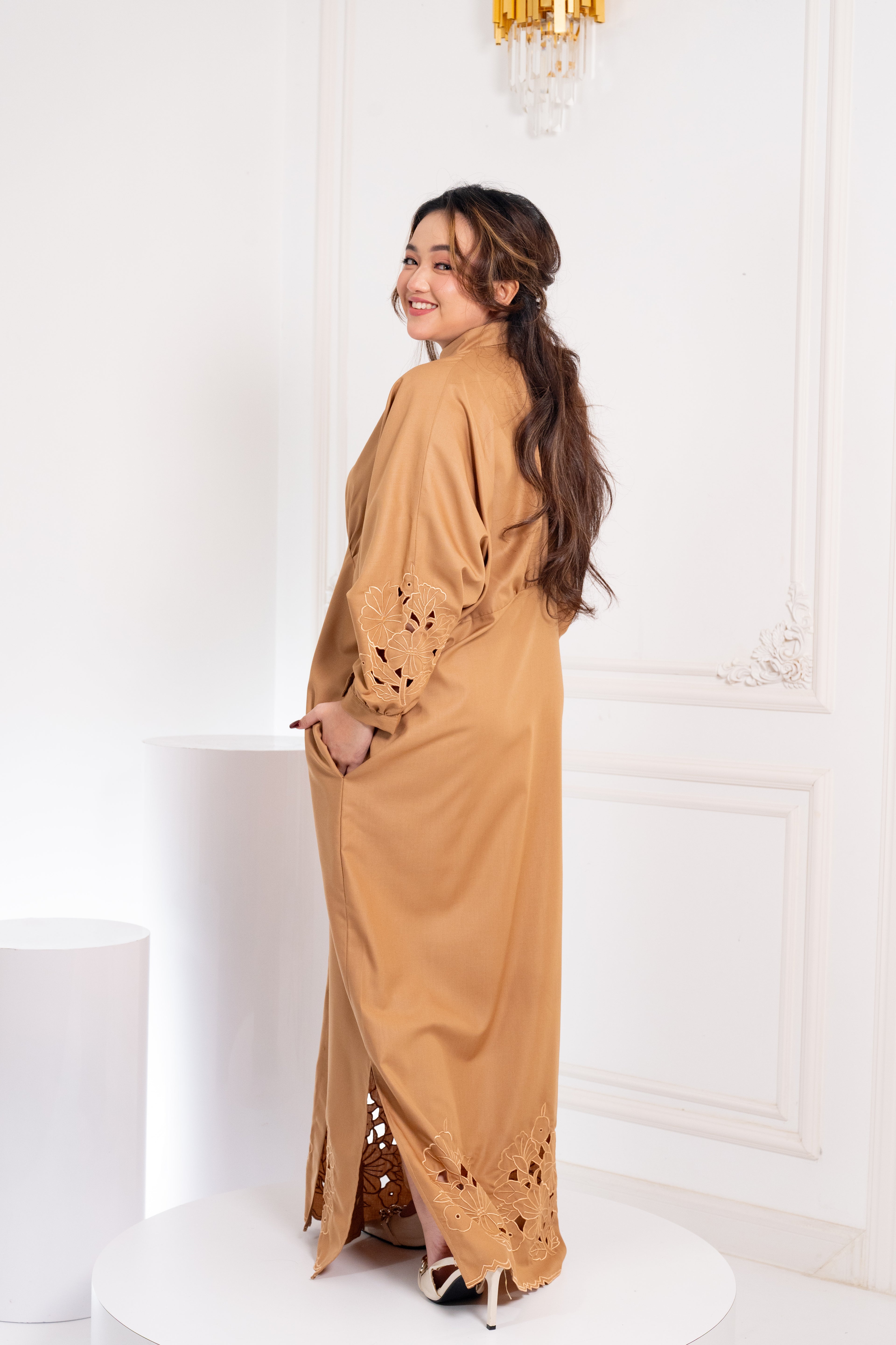 ZAHRA SERIES IN CARAMEL CHOCO