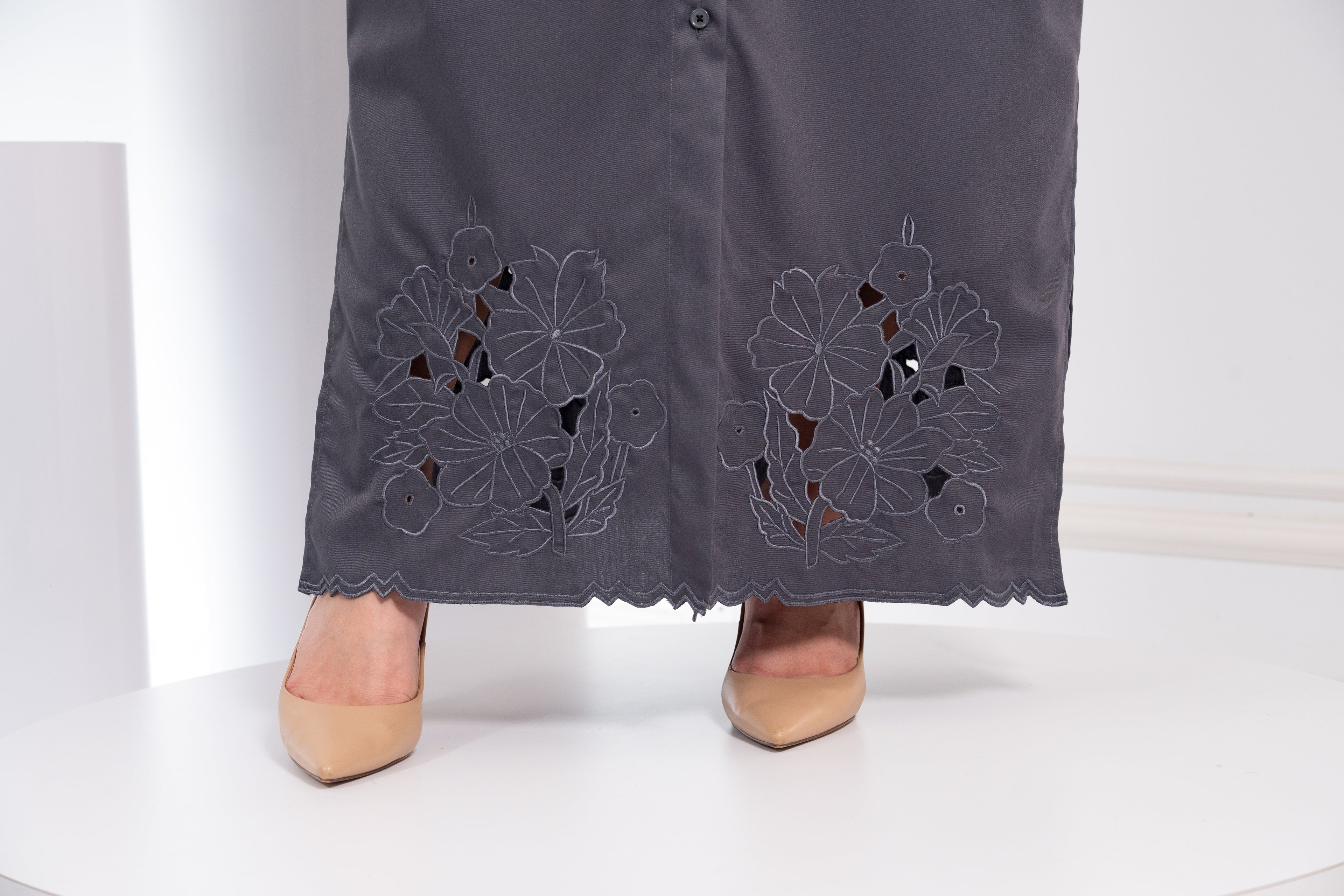 ZAHRA SERIES IN STEEL GREY